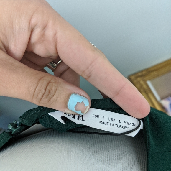 Zara forest green pleated side short sleeve dress - Picture 9 of 13